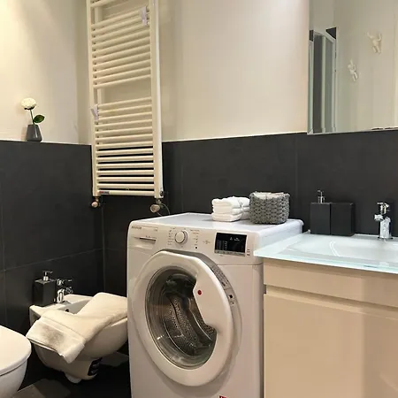 شقة Bilocale Red House - Two Red House, Cosy Flat *